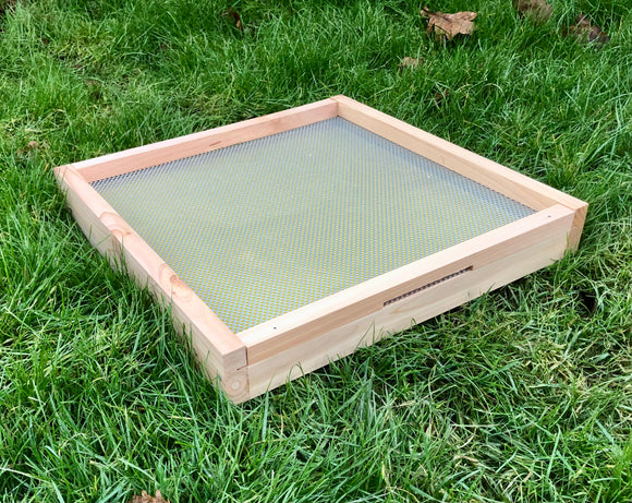 National Beehive floor cedar