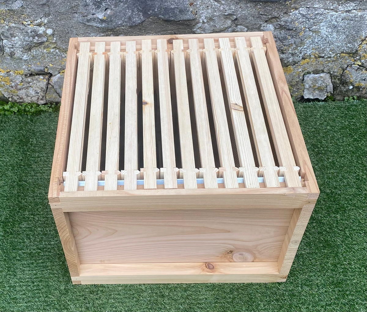 Cedar National Brood Box With Frames and Foundation – BEE KEEPING EQUIPMENT
